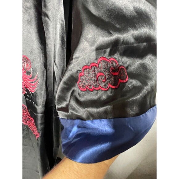 Men's Robe Kimono Reversible Embroidered Dragon Asian  Black & Blue No Belt - Picture 6 of 16